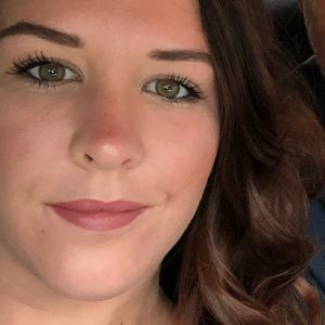 Meet your Posher, Candace